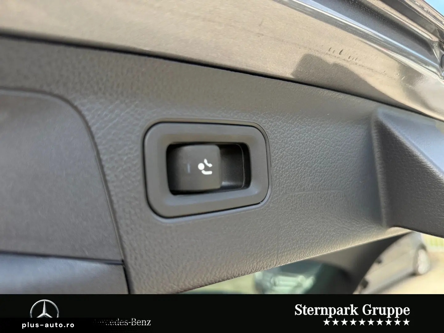 MERCEDES-BENZ A 250 e AMG Pano Distro AHK Multibeam Night 19