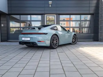 Porsche 911 Carrera 4 S