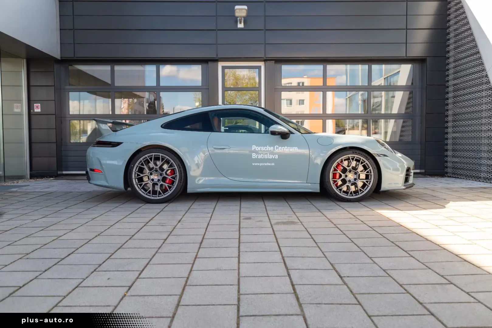 Porsche 911 Carrera 4 S