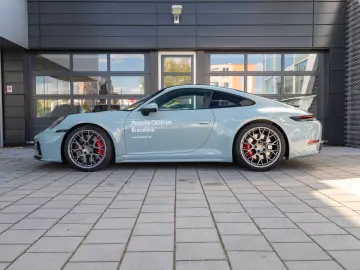 Porsche 911 Carrera 4 S