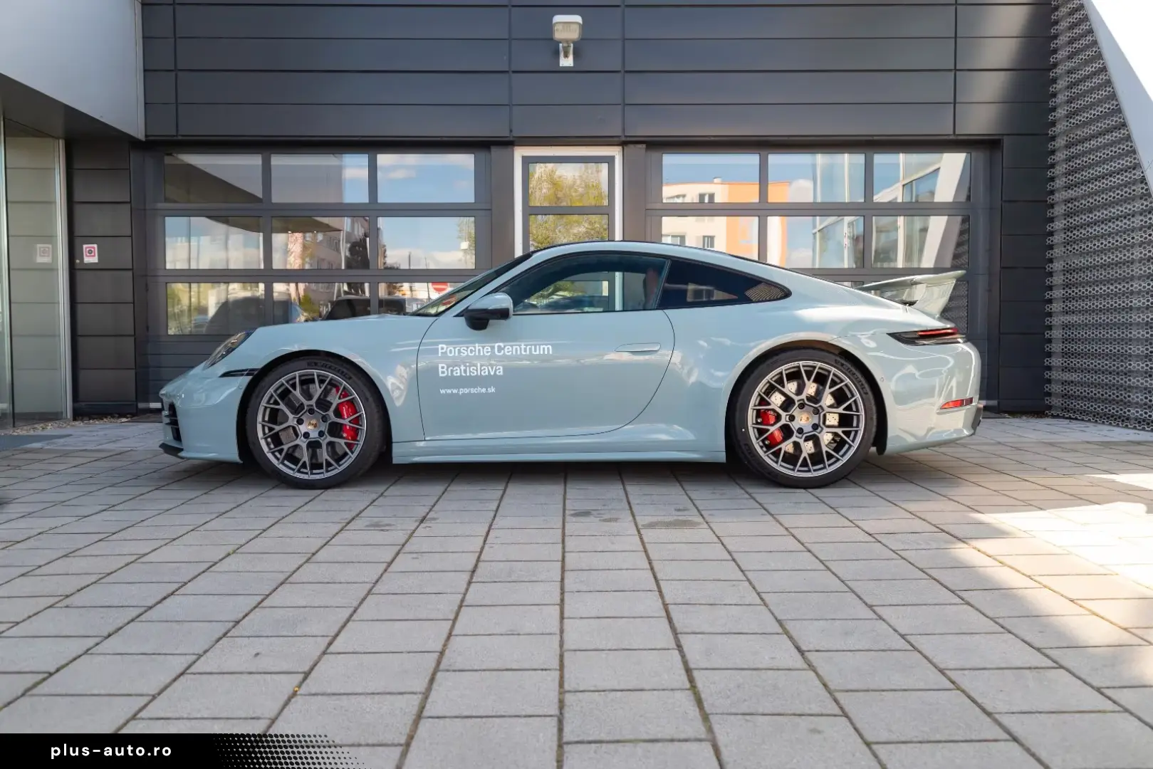 Porsche 911 Carrera 4 S