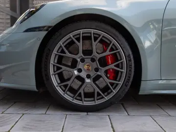 Porsche 911 Carrera 4 S