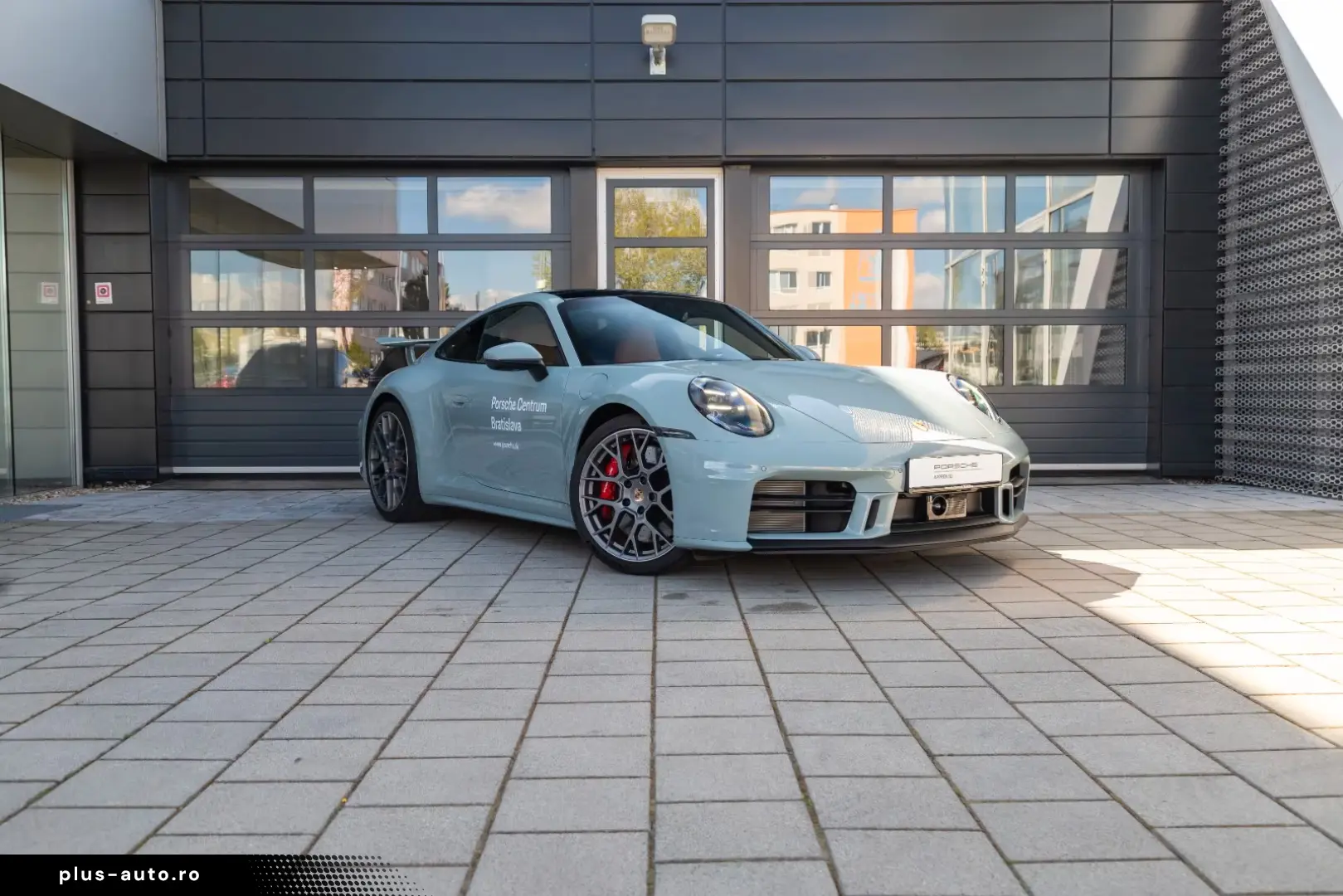 Porsche 911 Carrera 4 S