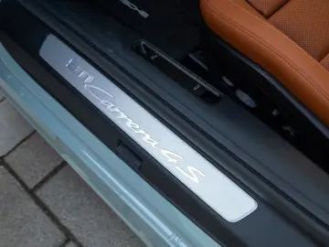 Porsche 911 Carrera 4 S