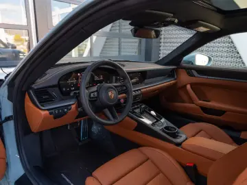 Porsche 911 Carrera 4 S