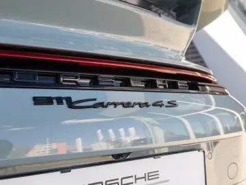 Porsche 911 Carrera 4 S
