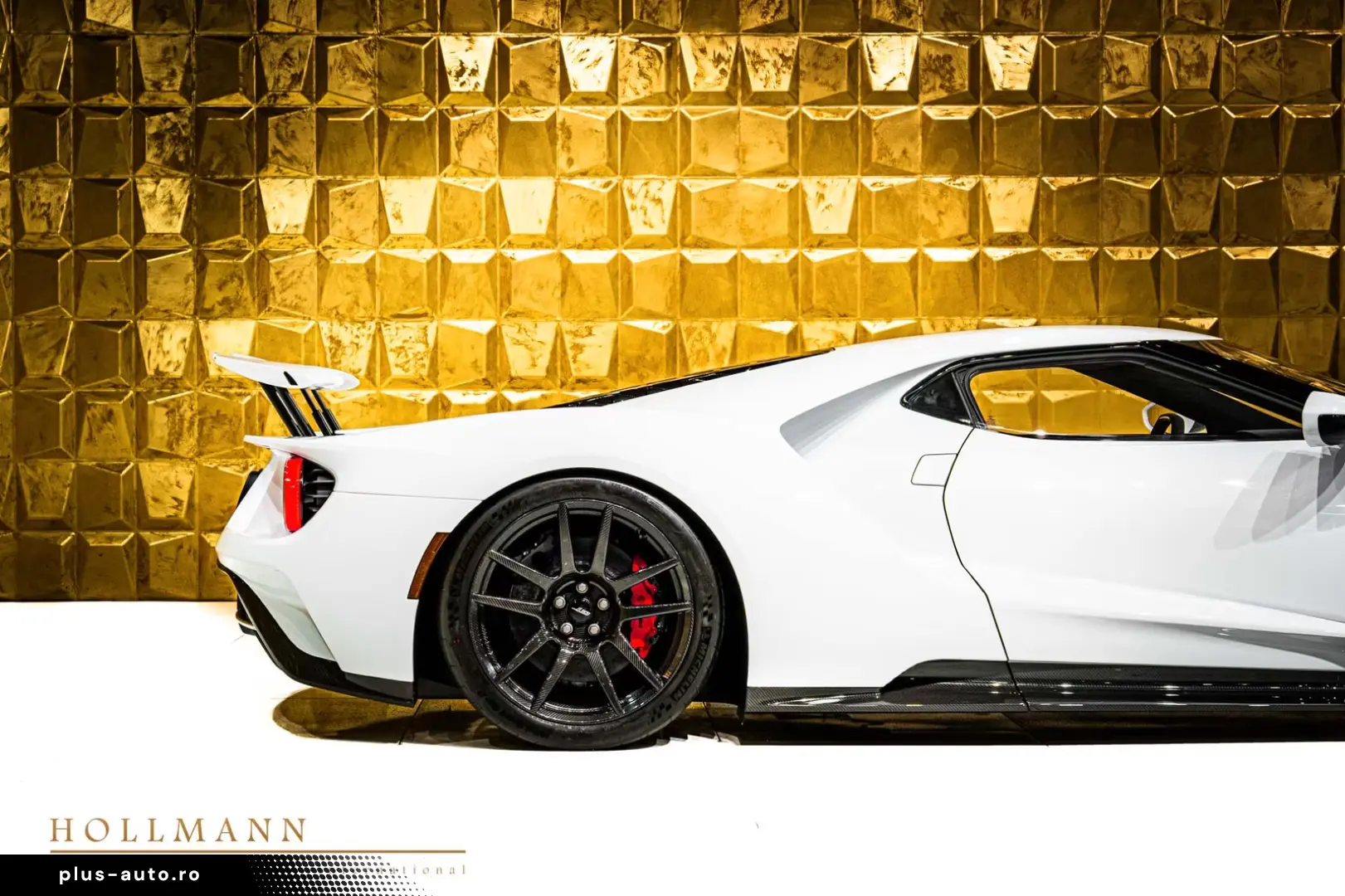 Ford GT LIFT CARBON FIBRE BREMBO CERAMIC BRAKE