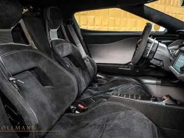 Ford GT LIFT CARBON FIBRE BREMBO CERAMIC BRAKE