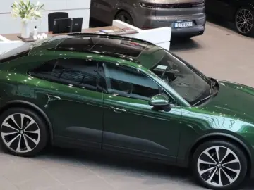 PORSCHE Macan Electric 4