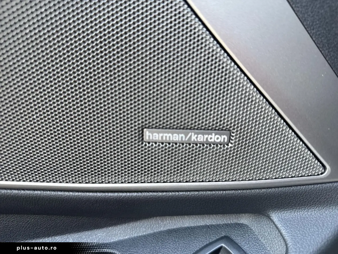 BMW M3 Competition M Drivers Package Harman Kardon L