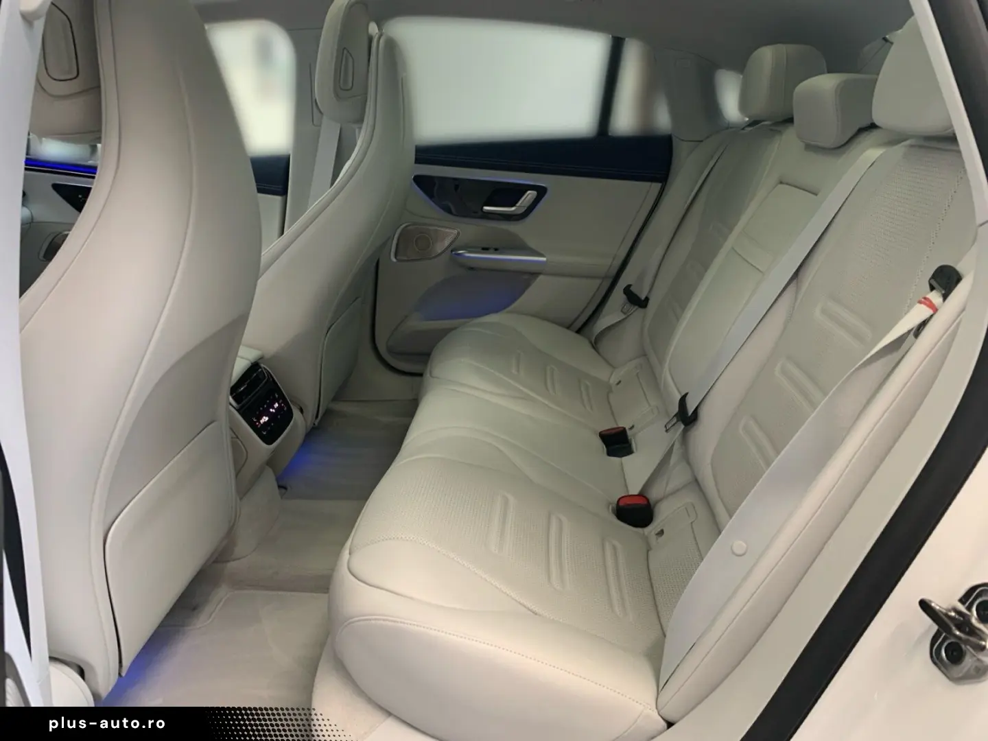 MERCEDES-BENZ AMG EQE 43 4M NIGHT