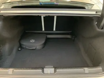 MERCEDES-BENZ AMG EQE 43 4M NIGHT