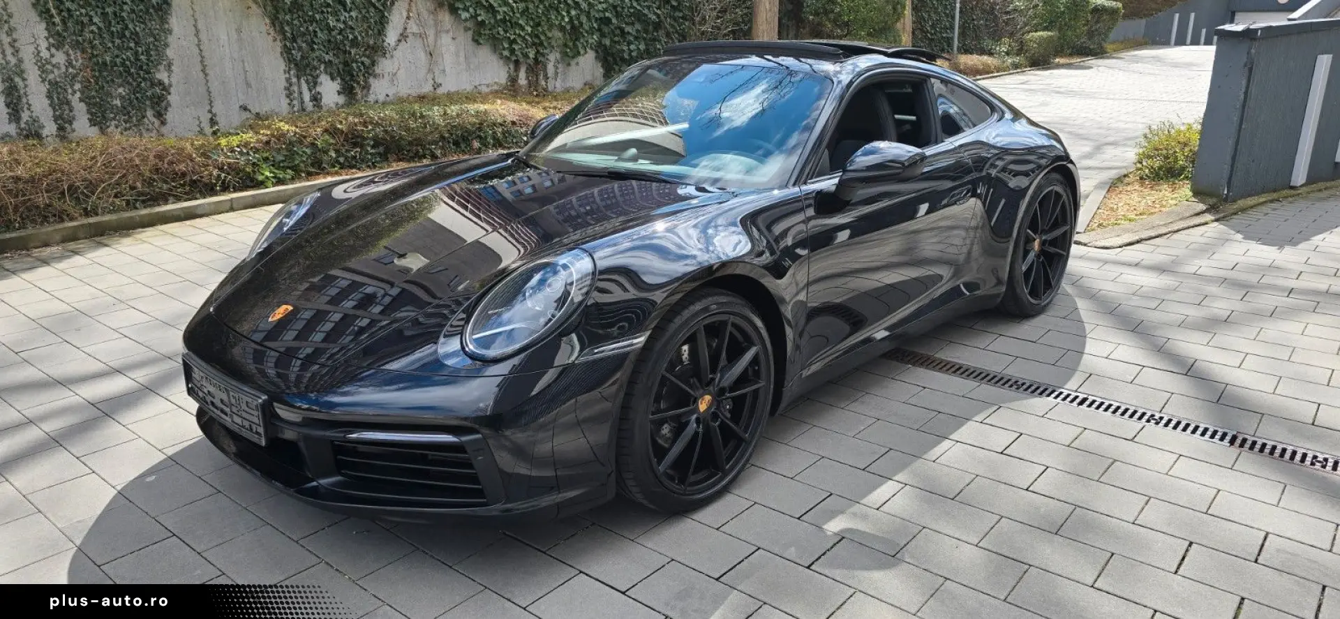 PORSCHE 992Carera 4 Coupe