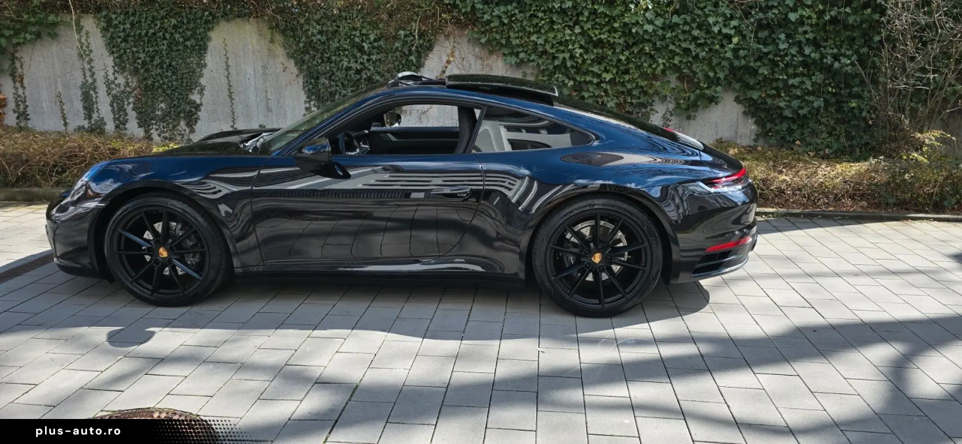 PORSCHE 992Carera 4 Coupe