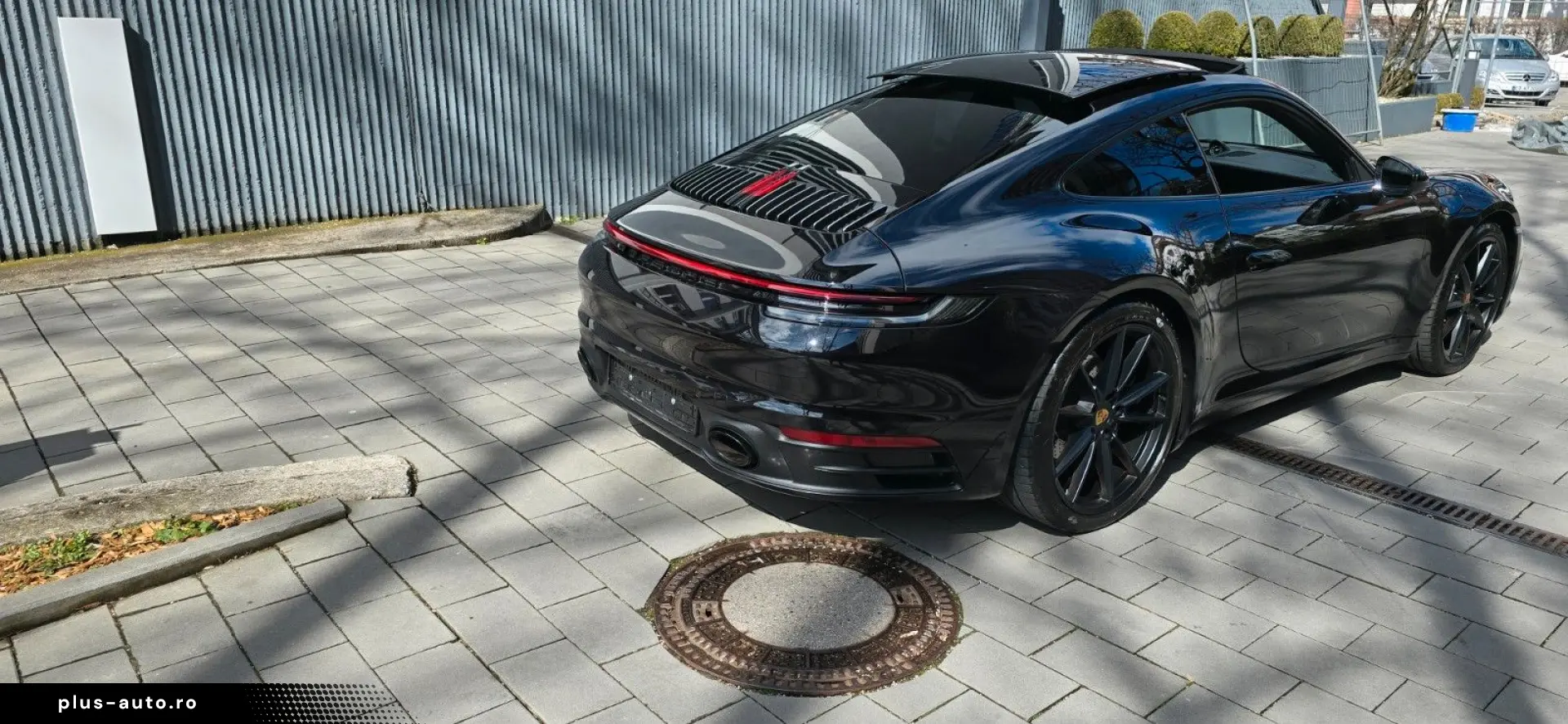 PORSCHE 992Carera 4 Coupe