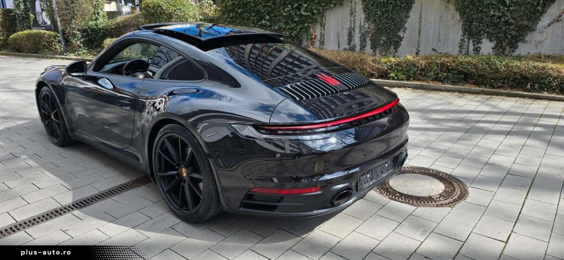 PORSCHE 992Carera 4 Coupe