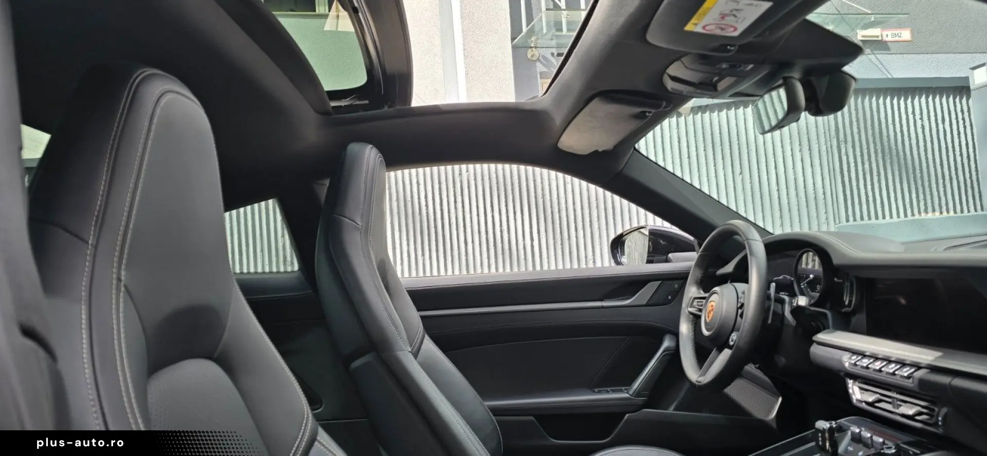 PORSCHE 992Carera 4 Coupe