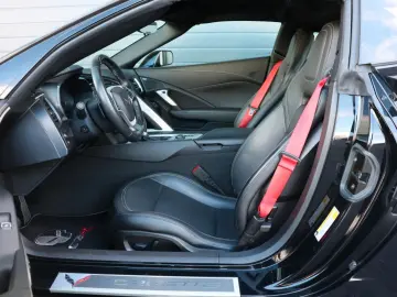 CORVETTE C7 6.2 V8 Stingray Targa