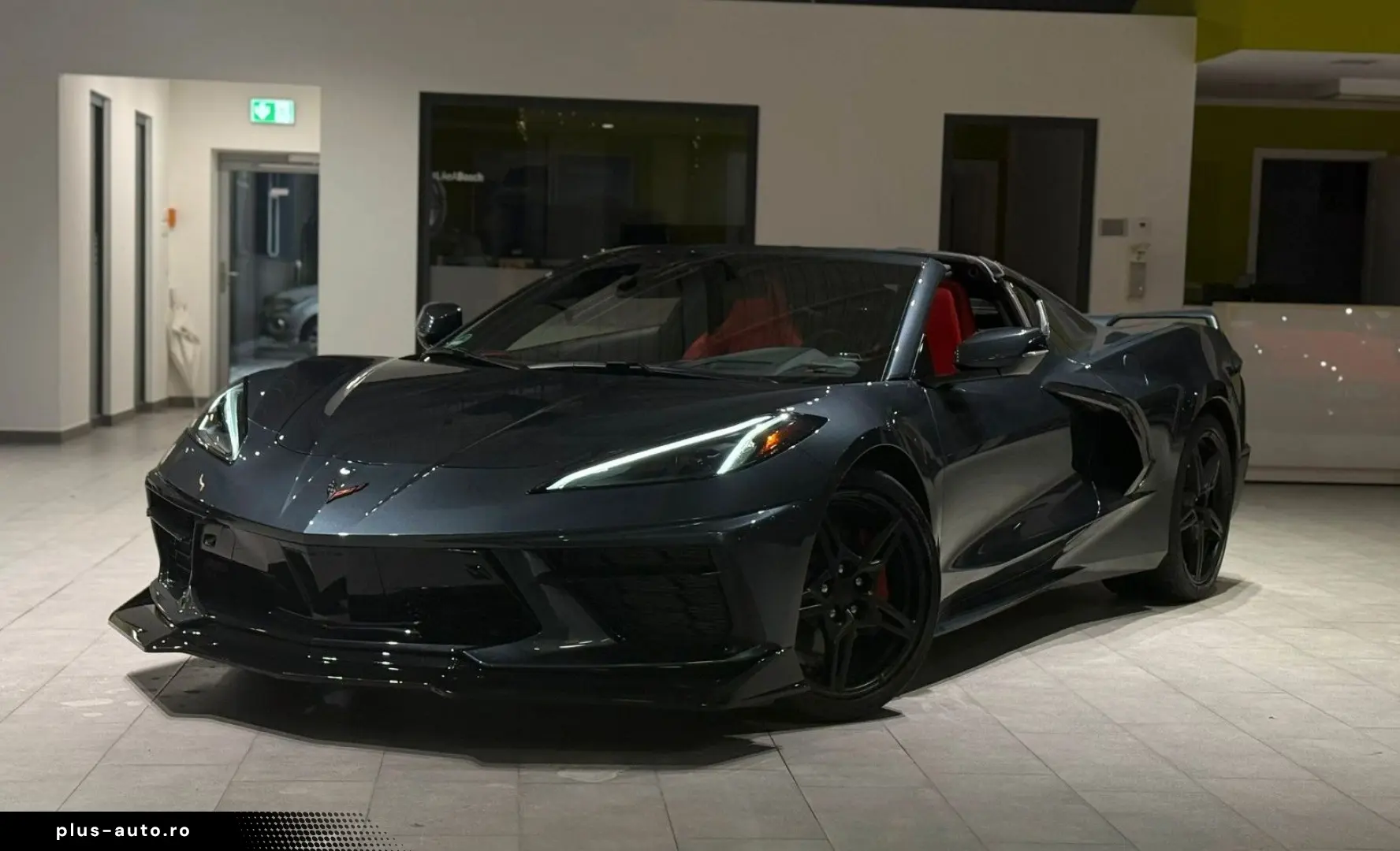 CORVETTE C8 Coupe Stingray 2LT Schalensitze