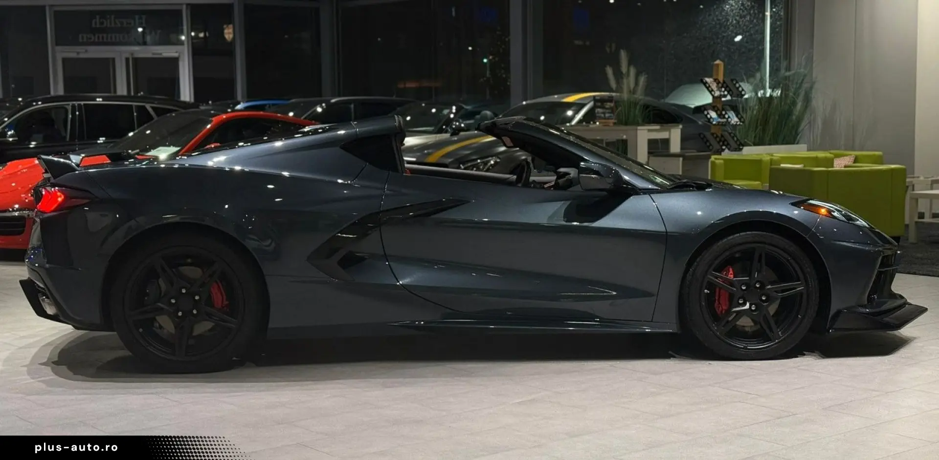 CORVETTE C8 Coupe Stingray 2LT Schalensitze