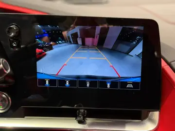 CORVETTE C8 Coupe Stingray 2LT Schalensitze