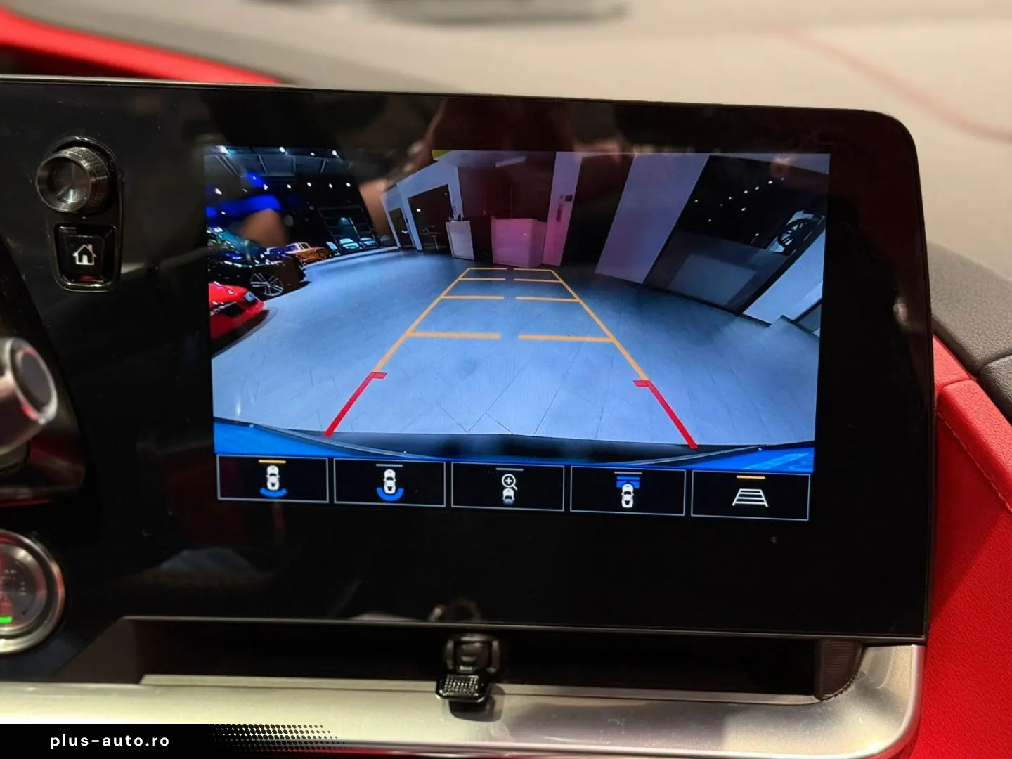 CORVETTE C8 Coupe Stingray 2LT Schalensitze