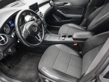 Mercedes-Benz Cla-200 Gen-C117-2013-2018