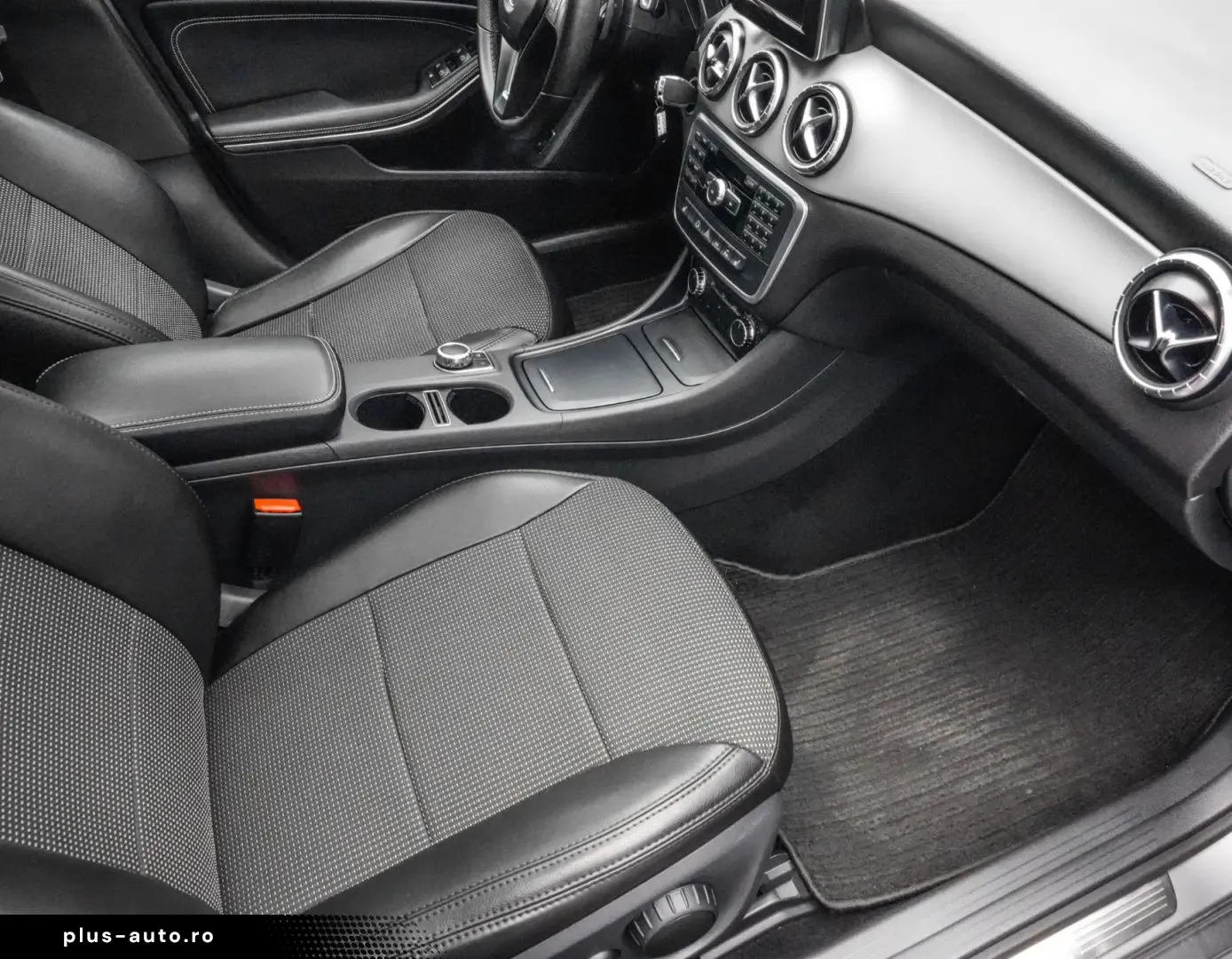 Mercedes-Benz Cla-200 Gen-C117-2013-2018