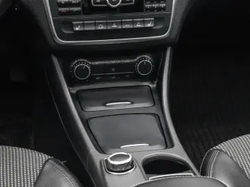 Mercedes-Benz Cla-200 Gen-C117-2013-2018