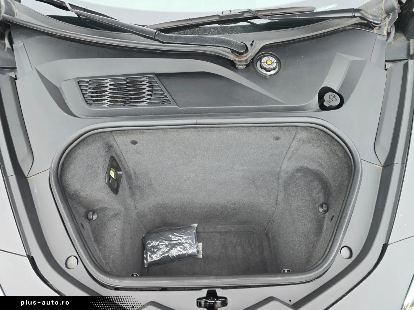 CORVETTE C8 Stingray Coupe 2LT Targa   Forgiato  HUD