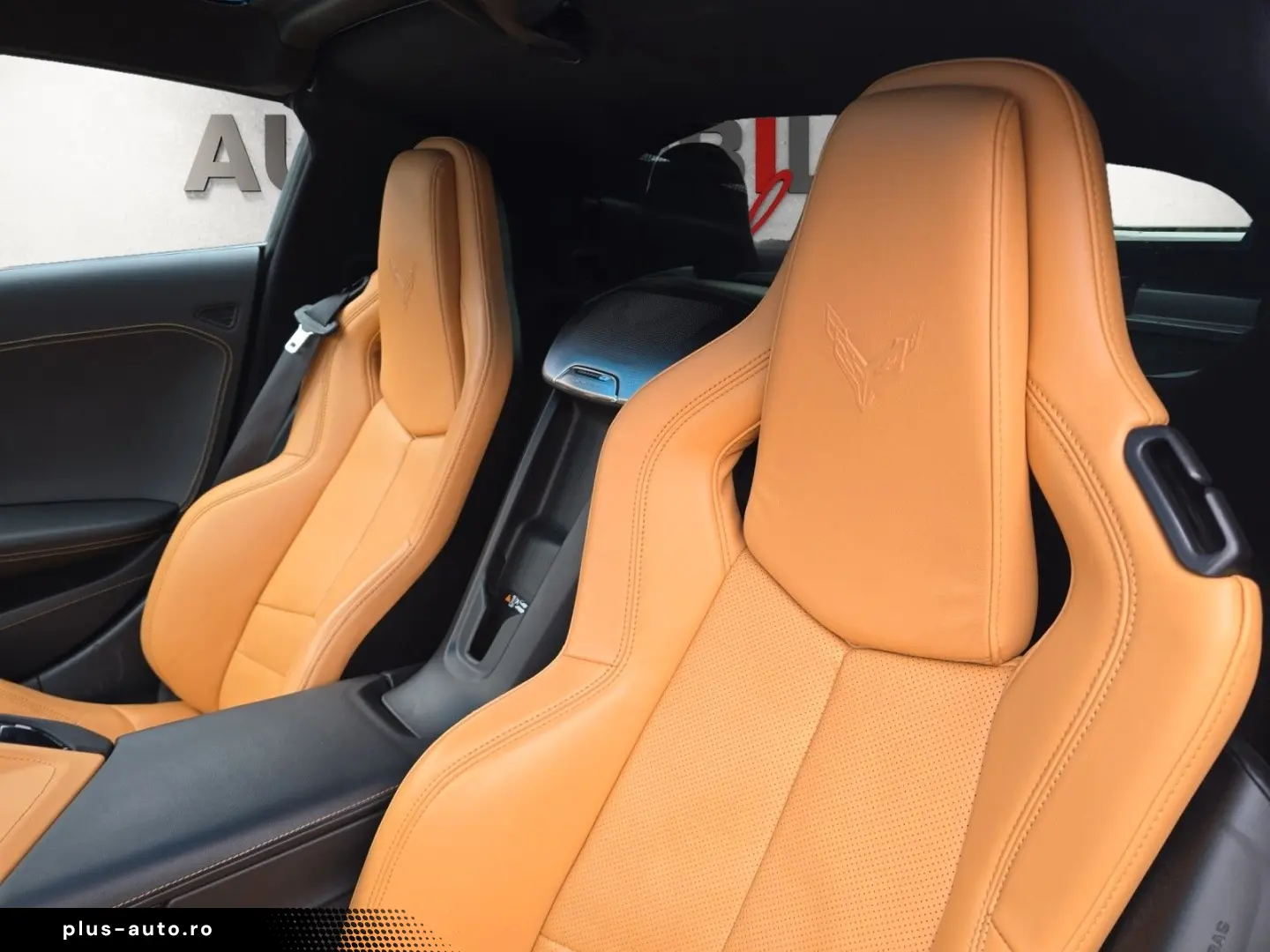 CORVETTE C8 Stingray Coupe 2LT Targa   Forgiato  HUD