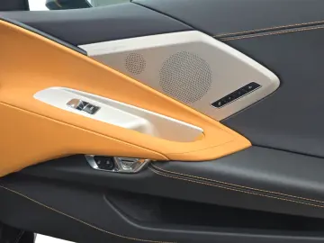 CORVETTE C8 Stingray Coupe 2LT Targa   Forgiato  HUD