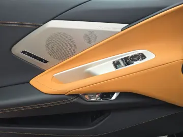 CORVETTE C8 Stingray Coupe 2LT Targa   Forgiato  HUD