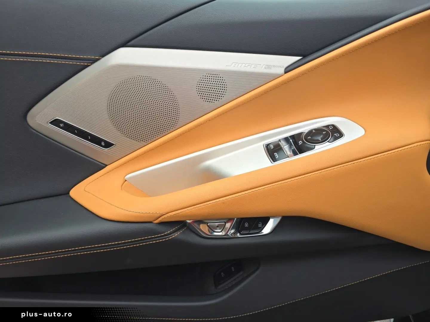 CORVETTE C8 Stingray Coupe 2LT Targa   Forgiato  HUD