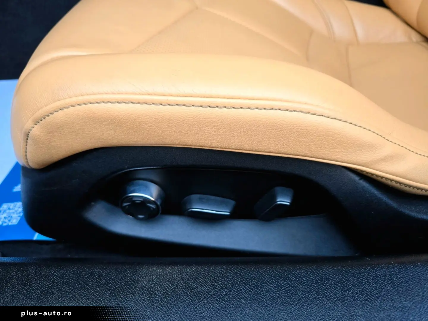 CORVETTE C8 Stingray Coupe 2LT Targa   Forgiato  HUD