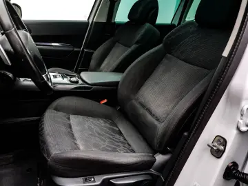 Peugeot 3008 Gen-I-2009-2016