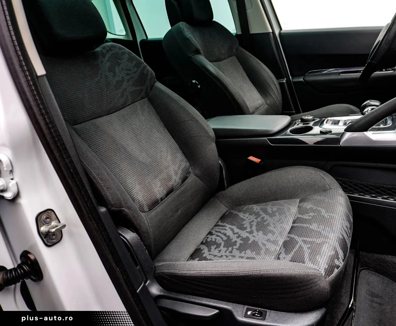 Peugeot 3008 Gen-I-2009-2016