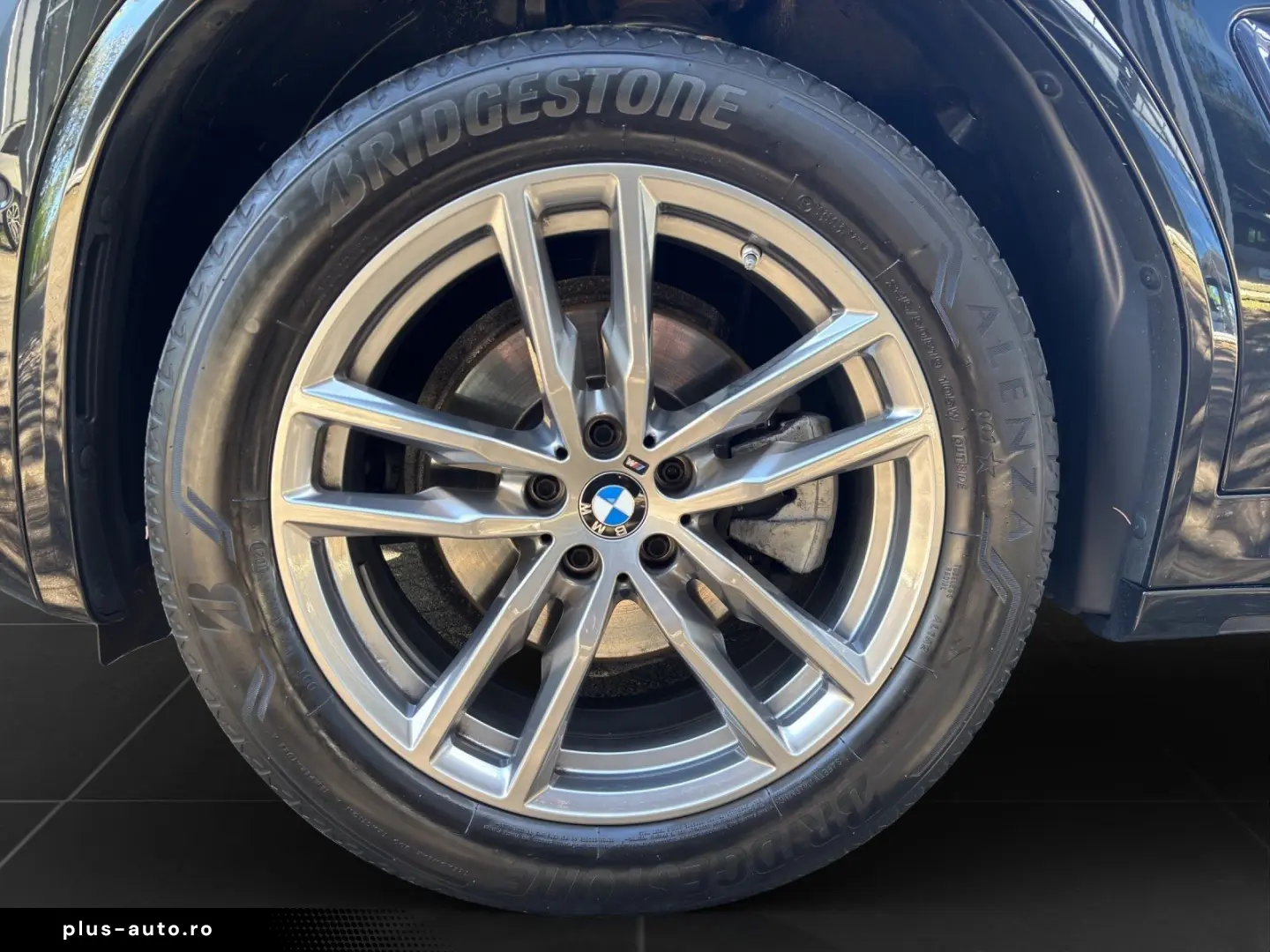 BMW X4 xDrive20i M Paket   HUD   LED   AHK   Panoram