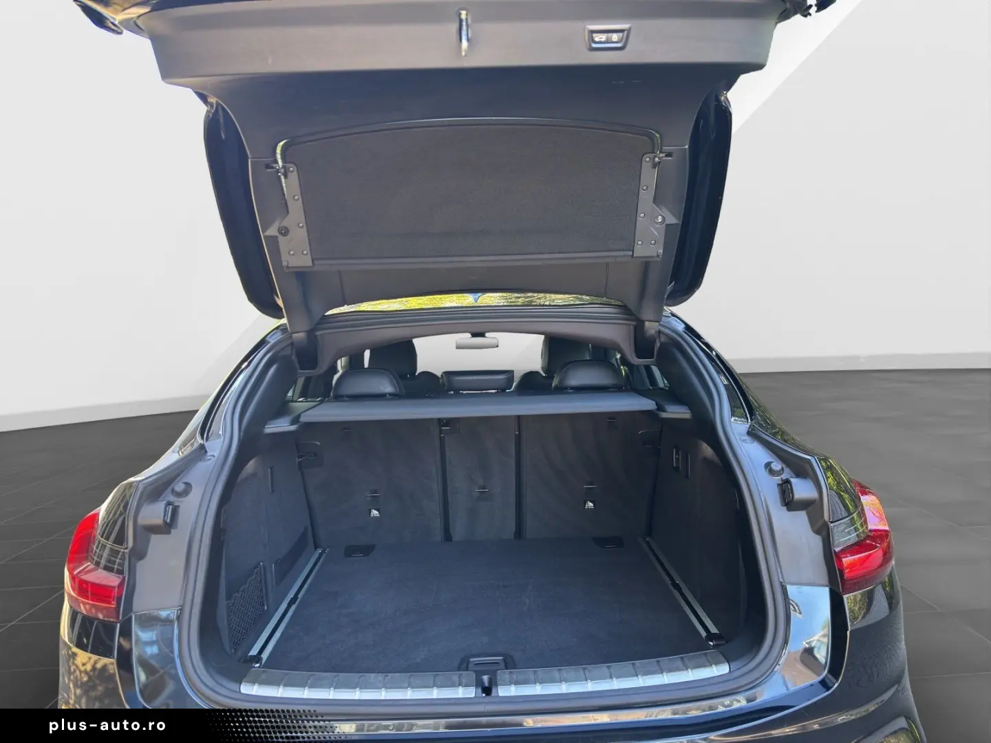 BMW X4 xDrive20i M Paket   HUD   LED   AHK   Panoram