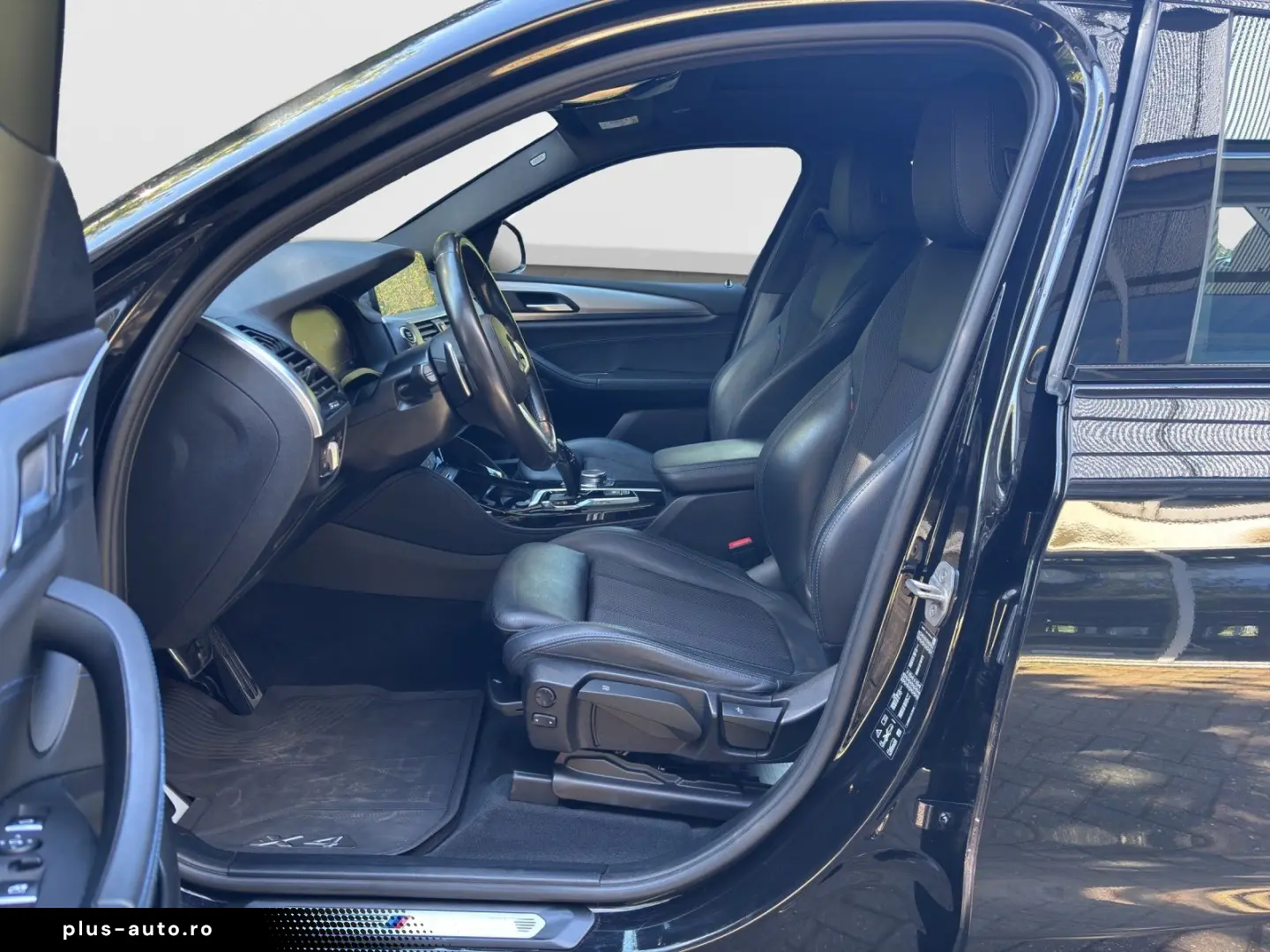 BMW X4 xDrive20i M Paket   HUD   LED   AHK   Panoram