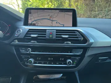 BMW X4 xDrive20i M Paket   HUD   LED   AHK   Panoram