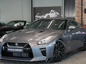 NISSAN GT-R Prestige Edition