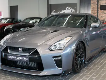 NISSAN GT-R Prestige Edition