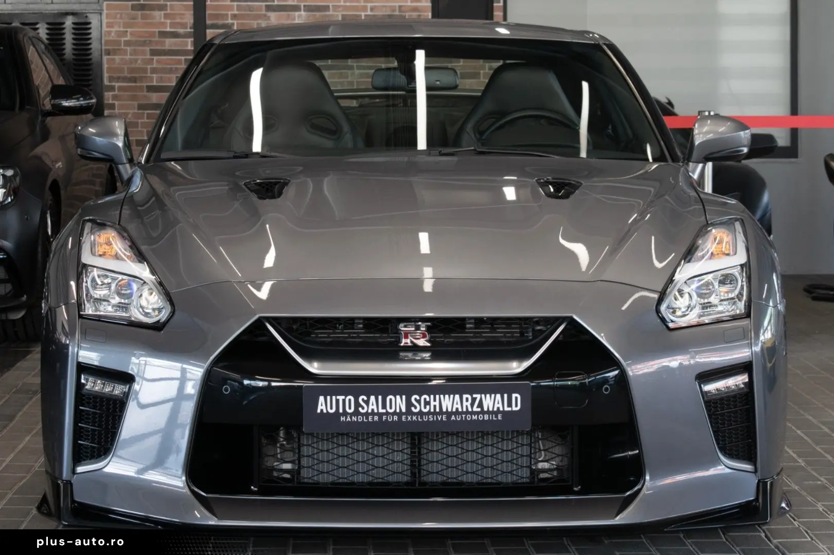 NISSAN GT-R Prestige Edition