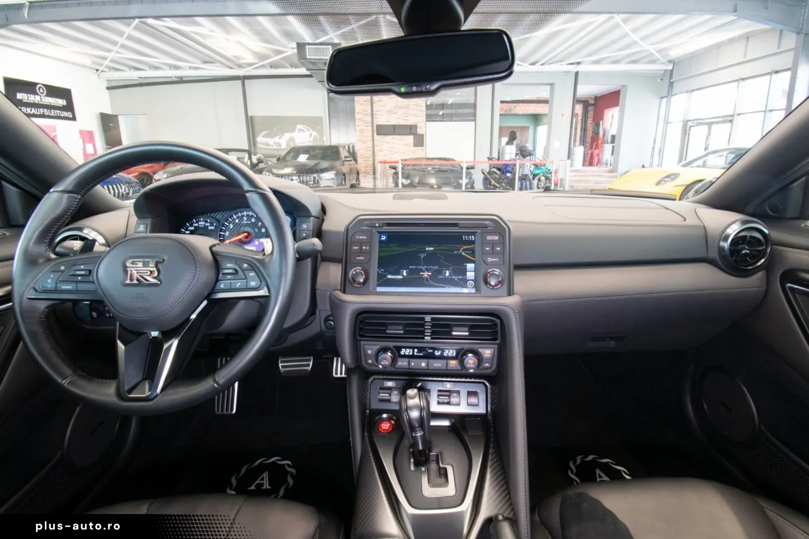 NISSAN GT-R Prestige Edition