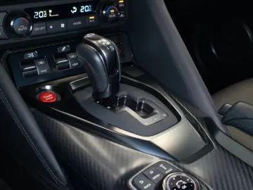 NISSAN GT-R Prestige Edition