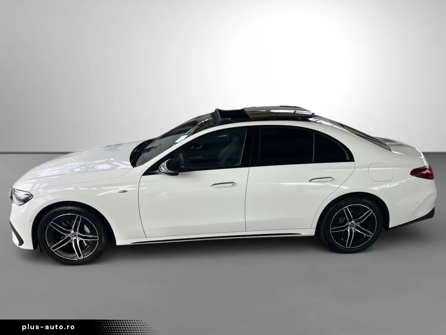 MERCEDES-BENZ E 300 de AMG Night Pano AHK Digital Li&hellip;