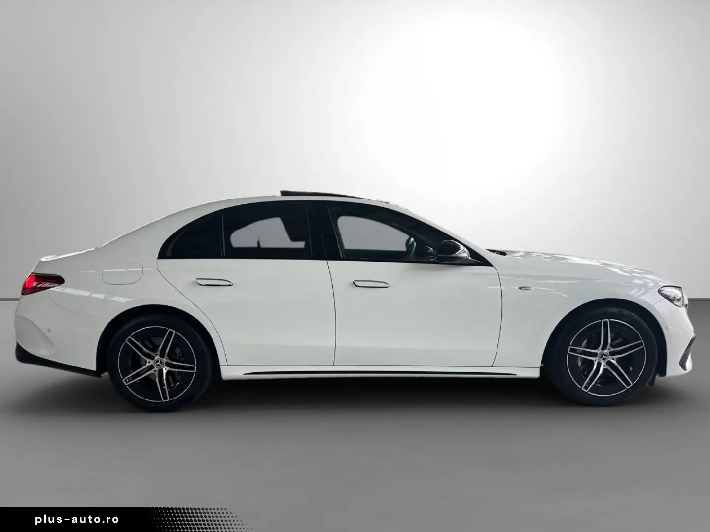 MERCEDES-BENZ E 300 de AMG Night Pano AHK Digital Li&hellip;