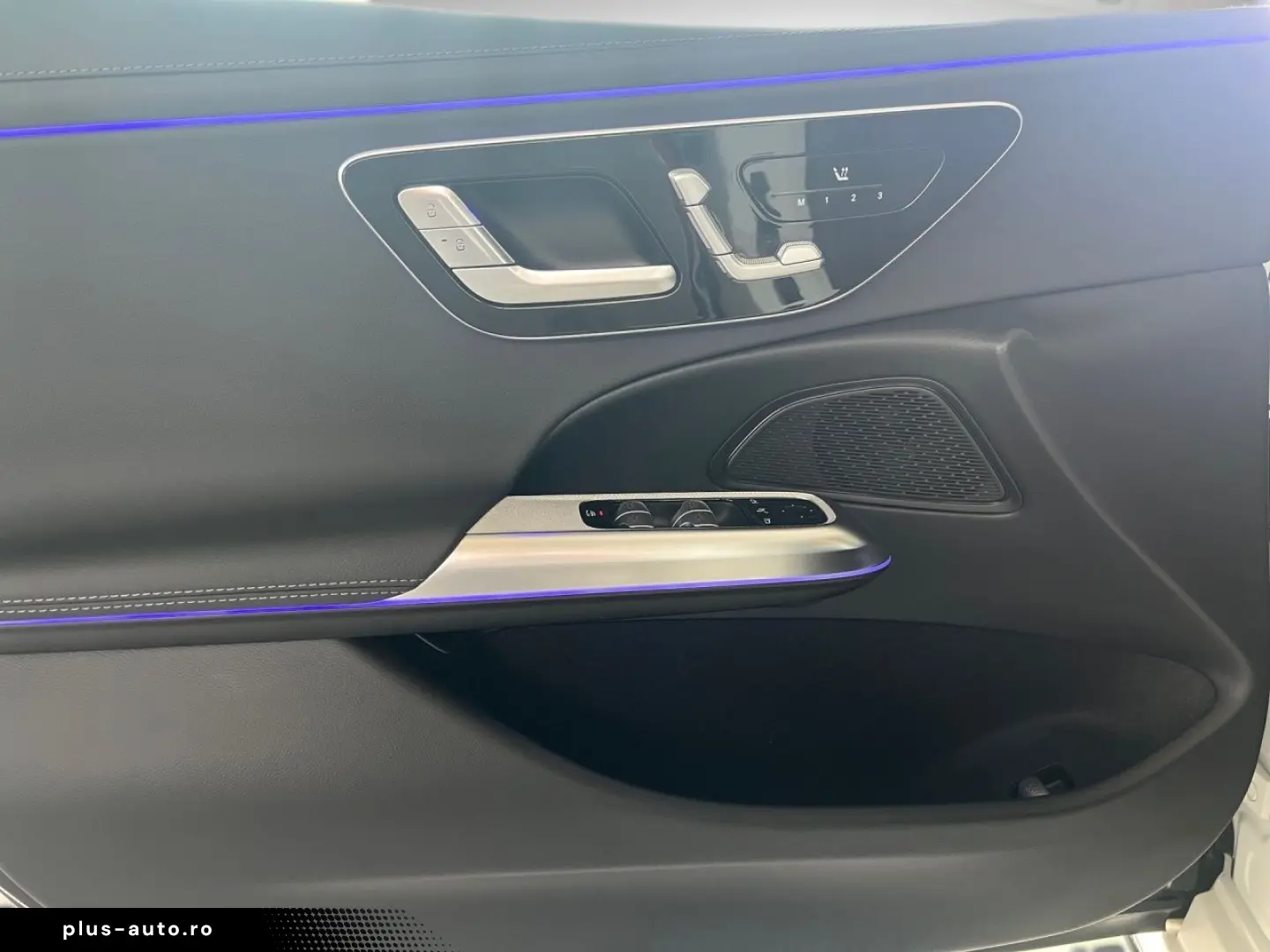 MERCEDES-BENZ E 300 de AMG Night Pano AHK Digital Li&hellip;