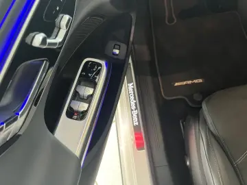 MERCEDES-BENZ E 300 de AMG Night Pano AHK Digital Li&hellip;